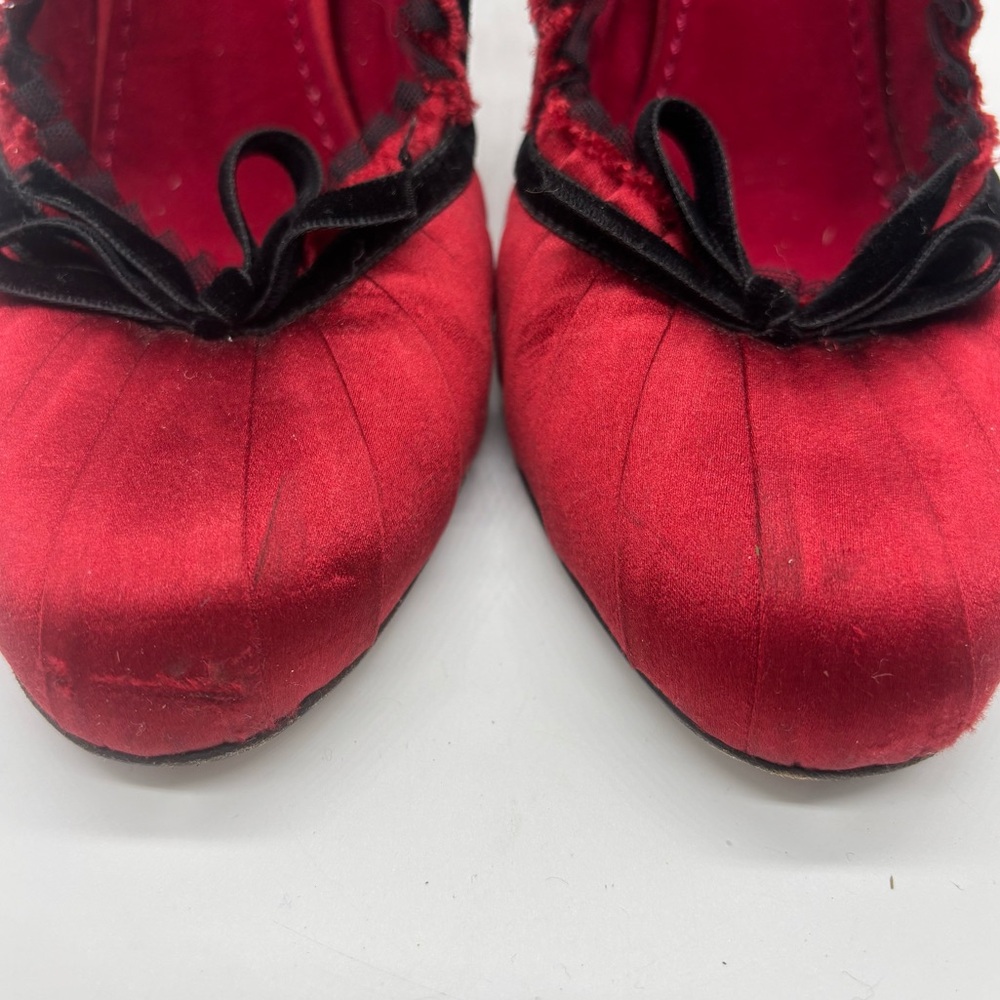 Louis Vuitton Red Satin Black Lace Balmoral Pumps 3” High Heels Sz 37.5 US 7.5 - Picture 2 of 11